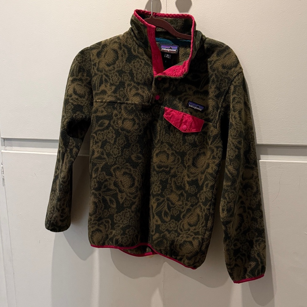 Patagonia Olive Floral Fleece Pullover with Pink Trim